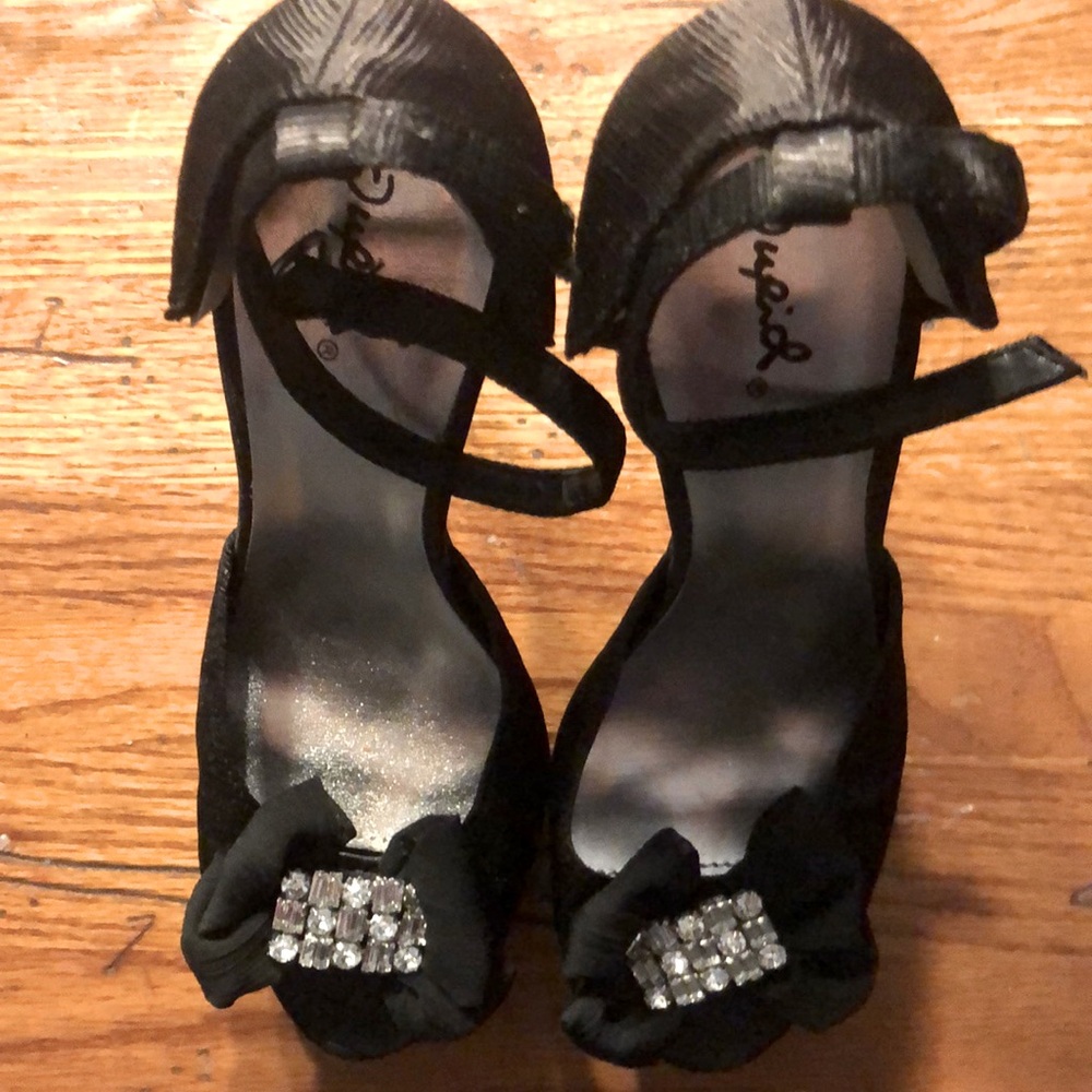 Qupid Black Open Toe Heels with Bow and Gem Detail